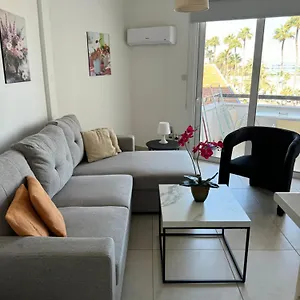 https://alex-beach-apartment-203.hotelsatayianapa.com